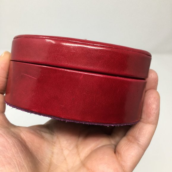 Aarong Red Erri Embroidered Oval Leather Suede Velvet Jewelry Trinket Box - Picture 14 of 16